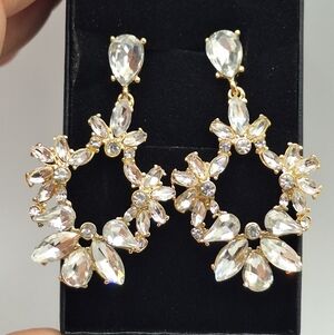 Swarovski Crystal Floral Wreath Statement Earrings Gold Tone Bridal Dangle